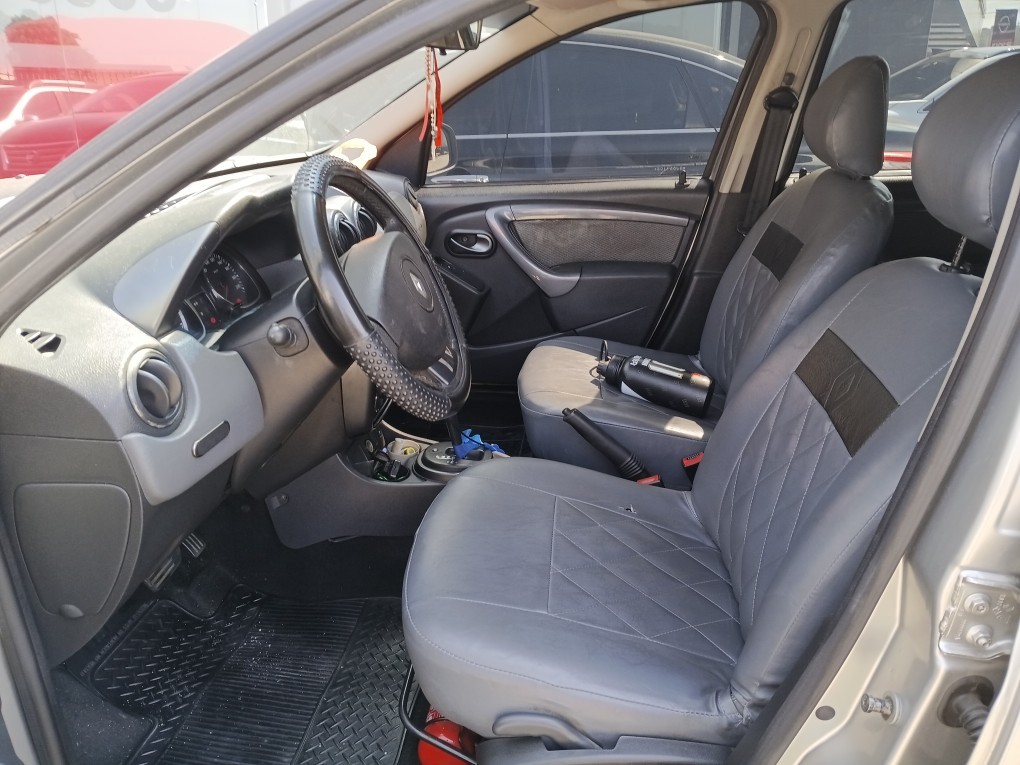 RENAULT DUSTER 2.0 DYNAMIQUE 4X2 16V FLEX 4P AUTOMATICO