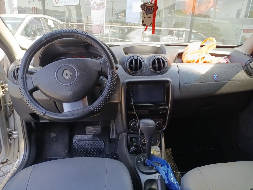 RENAULT DUSTER 2.0 DYNAMIQUE 4X2 16V FLEX 4P AUTOMATICO