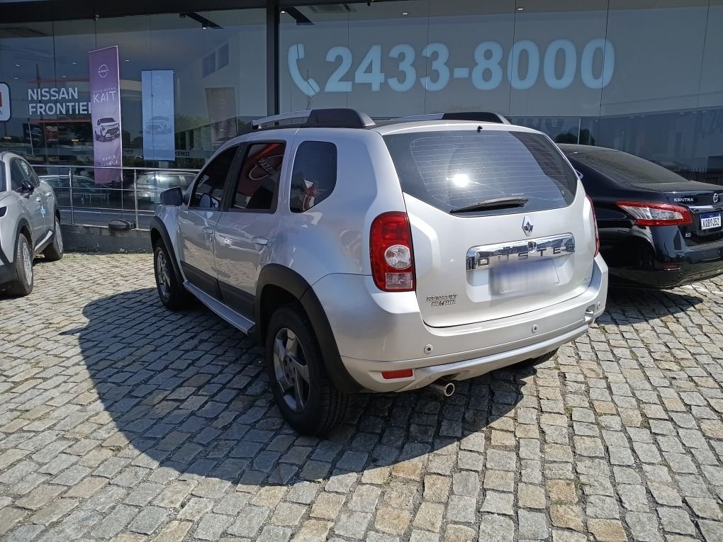 RENAULT DUSTER 2.0 DYNAMIQUE 4X2 16V FLEX 4P AUTOMATICO