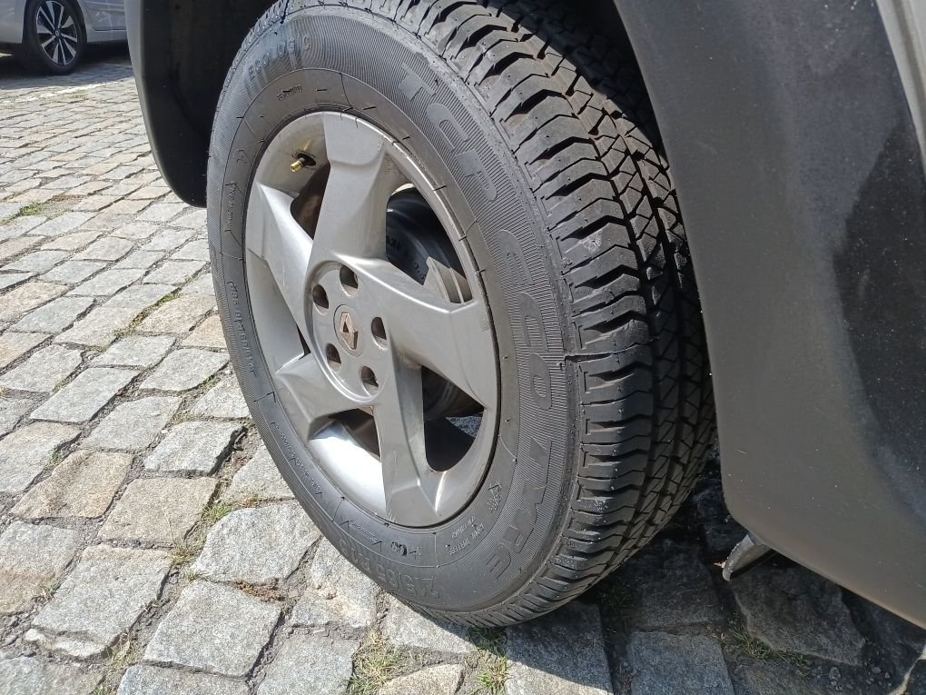 RENAULT DUSTER 2.0 DYNAMIQUE 4X2 16V FLEX 4P AUTOMATICO