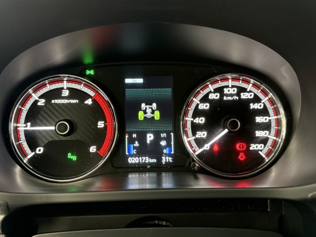 MITSUBISHI L200 TRITON  2.4 16V TURBO DIESEL SPORT HPE-S TERRA CD 4P 4X4 AUTOM&Aacute;TICO