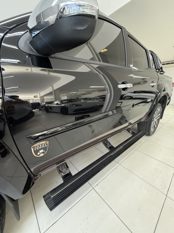 MITSUBISHI L200 TRITON  2.4 16V TURBO DIESEL SPORT HPE-S TERRA CD 4P 4X4 AUTOM&Aacute;TICO