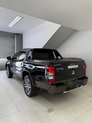 MITSUBISHI L200 TRITON  2.4 16V TURBO DIESEL SPORT HPE-S TERRA CD 4P 4X4 AUTOM&Aacute;TICO