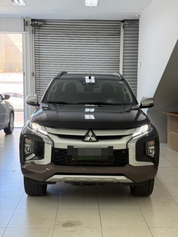 MITSUBISHI L200 TRITON  2.4 16V TURBO DIESEL SPORT HPE-S TERRA CD 4P 4X4 AUTOM&Aacute;TICO