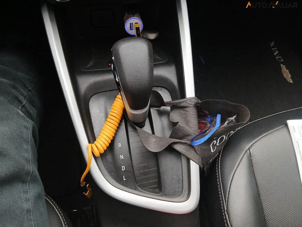 CHEVROLET ONIX 1.0 TURBO FLEX PLUS PREMIER AUTOMATICO