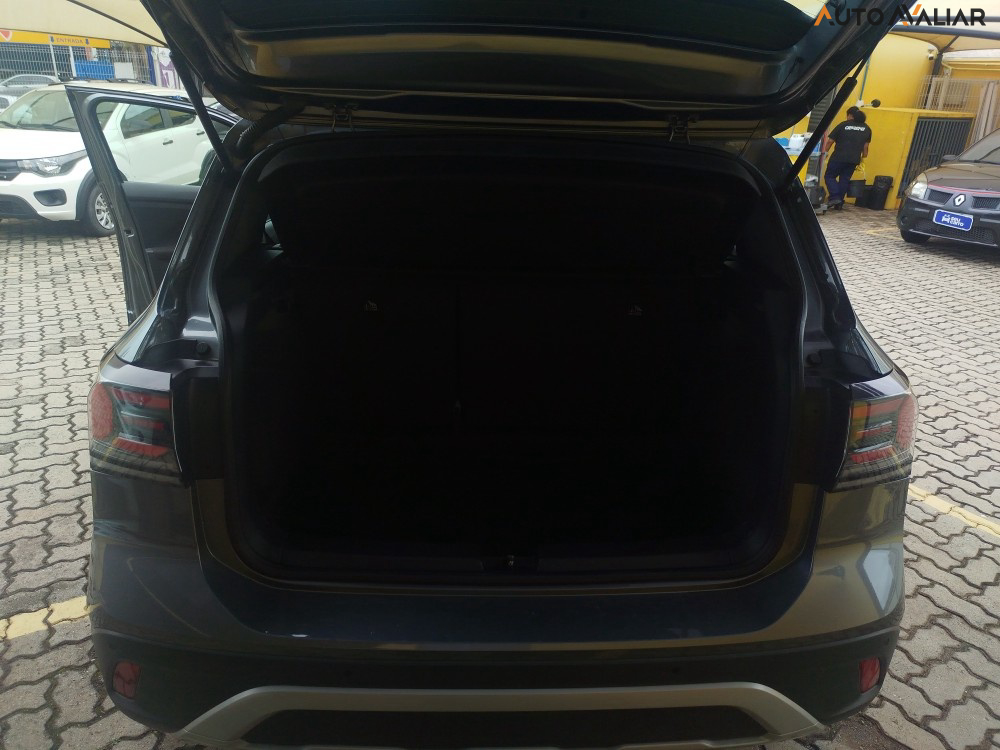 VOLKSWAGEN T-CROSS 1.0 200 TSI TOTAL FLEX AUTOM&Aacute;TICO