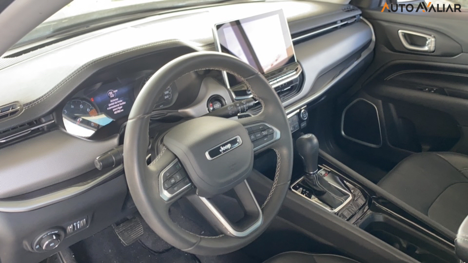 JEEP COMPASS 1.3 T270 TURBO FLEX LONGITUDE AT6