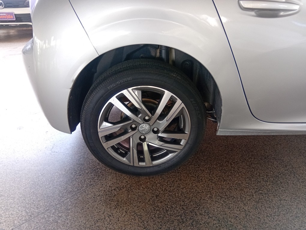 PEUGEOT 208 1.6 16V FLEX ALLURE AT6