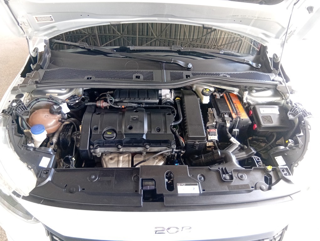 PEUGEOT 208 1.6 16V FLEX ALLURE AT6