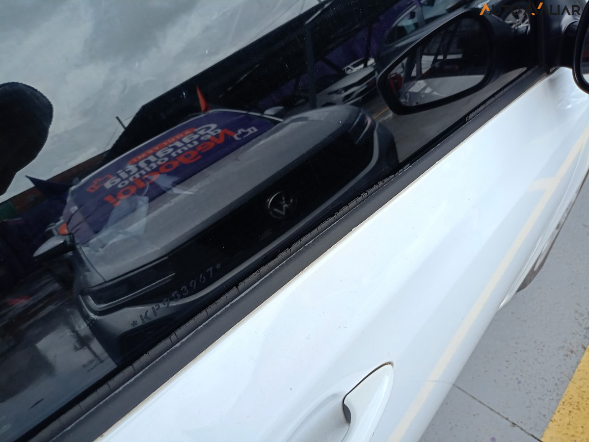 HYUNDAI HB20S 1.0 COMFORT PLUS 12V FLEX 4P MANUAL