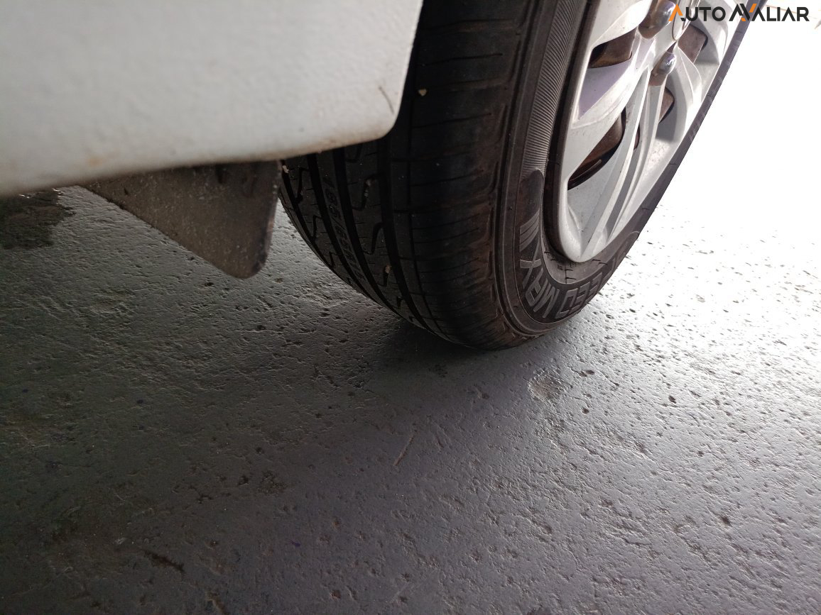 HYUNDAI HB20S 1.0 COMFORT PLUS 12V FLEX 4P MANUAL