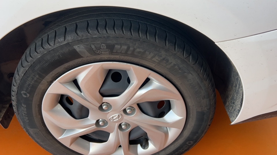 HYUNDAI HB20S 1.0 12V FLEX COMFORT MANUAL