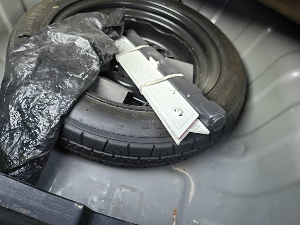 HYUNDAI HB20S 1.0 12V FLEX COMFORT MANUAL