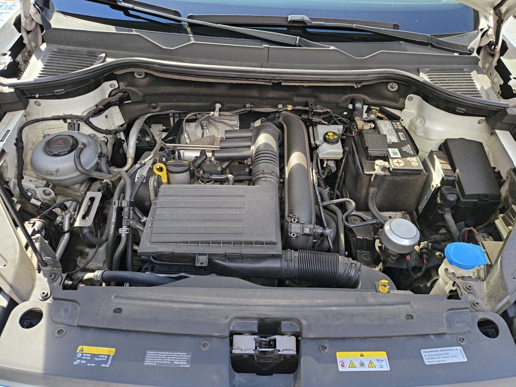 VOLKSWAGEN TAOS 1.4 250 TSI TOTAL FLEX HIGHLINE AUTOM&Aacute;TICO