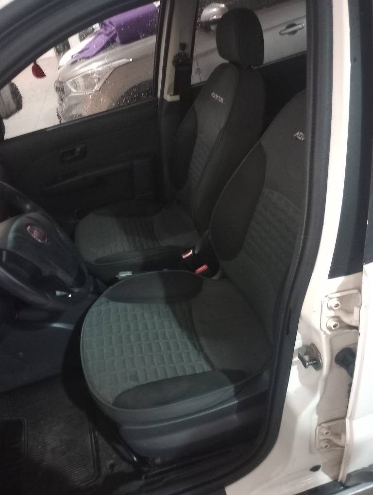 FIAT PALIO 1.8 MPI ADVENTURE WEEKEND 16V FLEX 4P AUTOMATIZADO