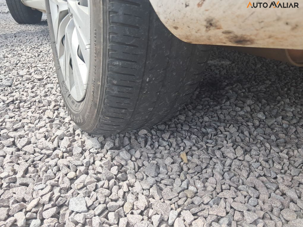 VOLKSWAGEN VOYAGE 1.0 12V MPI TOTALFLEX 4P MANUAL