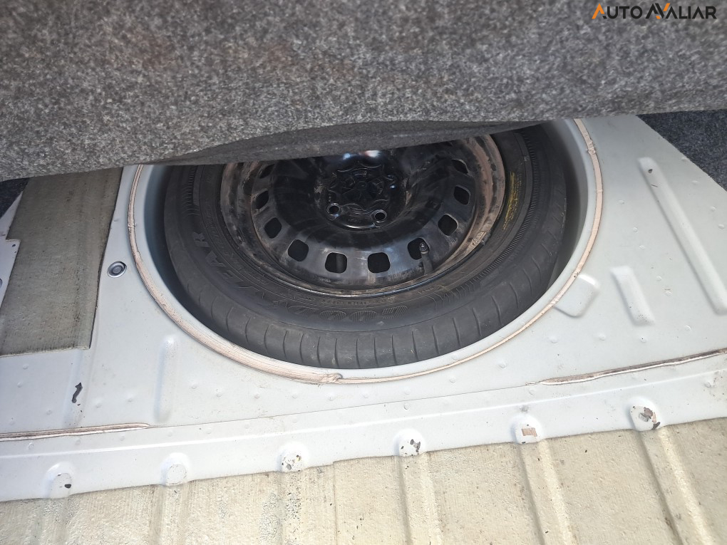 VOLKSWAGEN VOYAGE 1.0 12V MPI TOTALFLEX 4P MANUAL