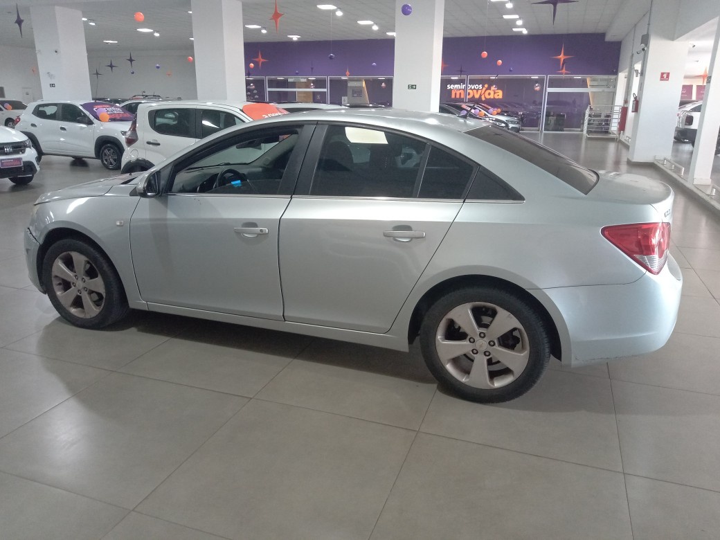 CHEVROLET CRUZE 1.8 LT 16V FLEX 4P MANUAL