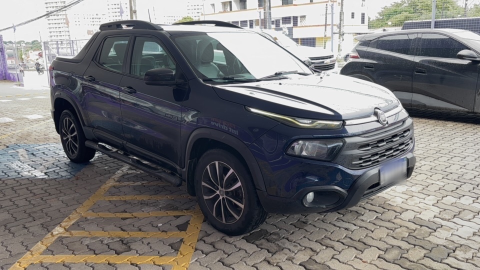 FIAT TORO 2.0 16V TURBO DIESEL ULTRA 4WT A9