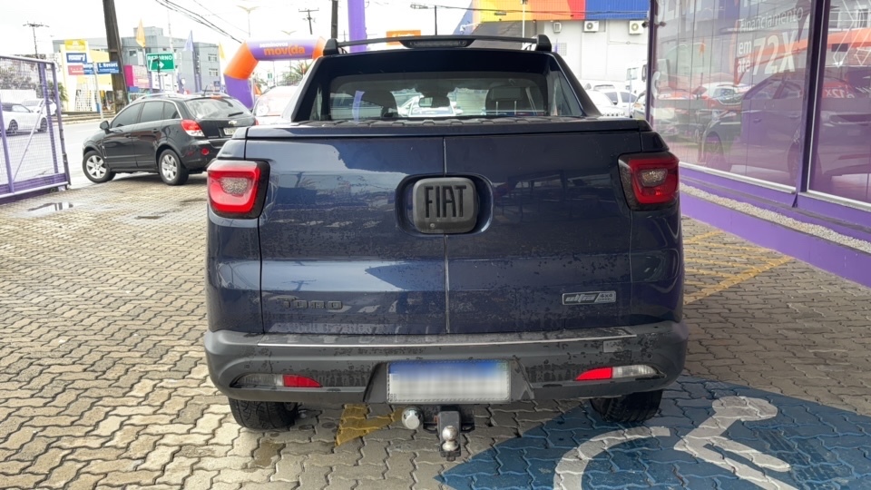 FIAT TORO 2.0 16V TURBO DIESEL ULTRA 4WT A9