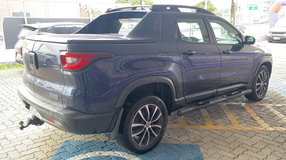 FIAT TORO 2.0 16V TURBO DIESEL ULTRA 4WT A9