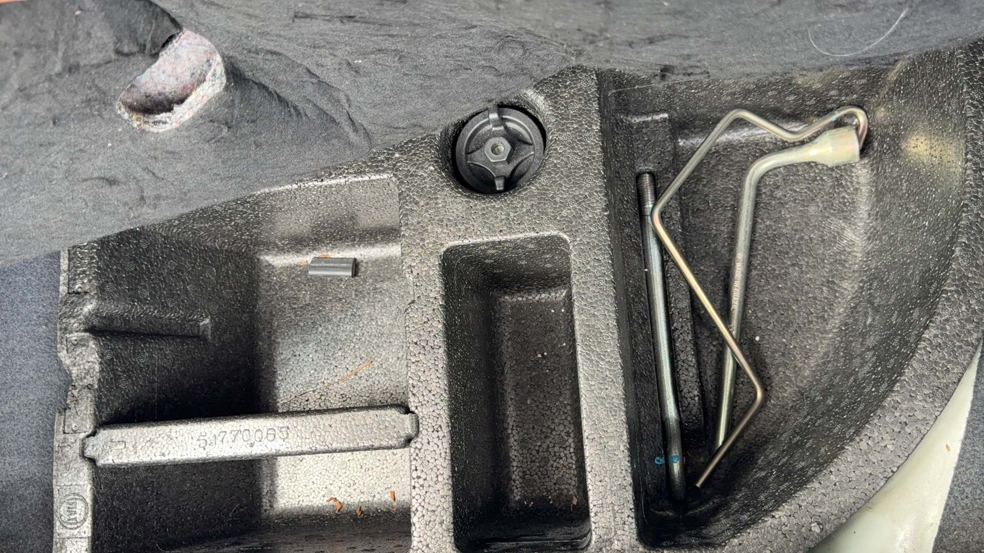 FIAT IDEA 1.8 MPI ADVENTURE 8V FLEX 4P AUTOMATIZADO