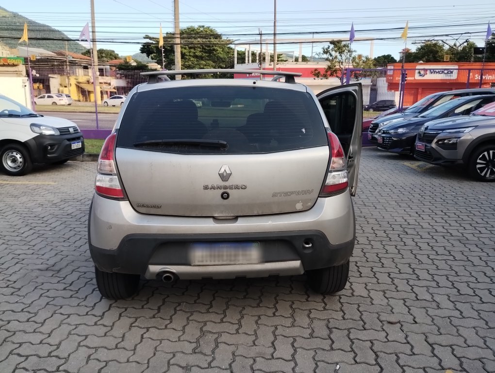 RENAULT SANDERO 1.6 STEPWAY 16V FLEX 4P AUTOMATICO