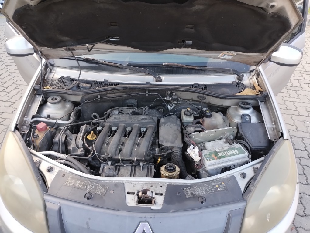 RENAULT SANDERO 1.6 STEPWAY 16V FLEX 4P AUTOMATICO