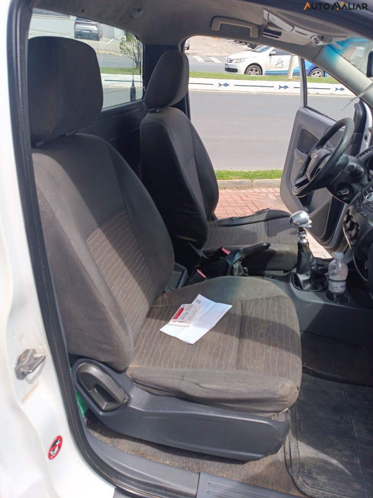 FORD RANGER 3.2 XLS 4X4 CS 20V DIESEL 2P MANUAL