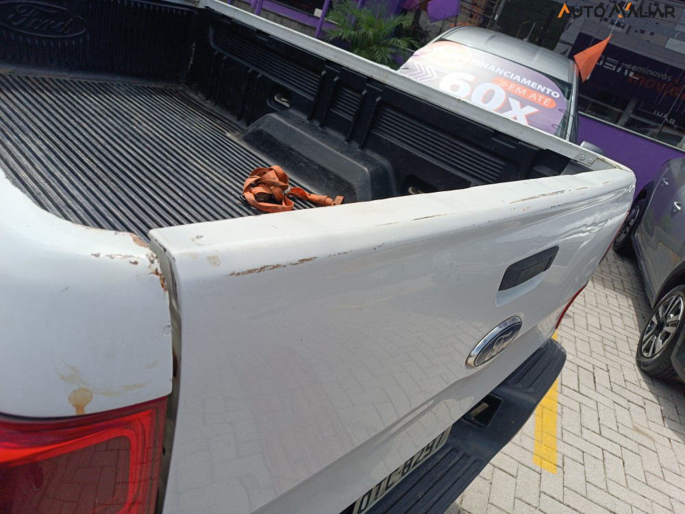 FORD RANGER 3.2 XLS 4X4 CS 20V DIESEL 2P MANUAL