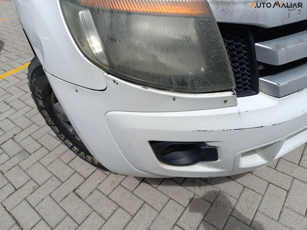 FORD RANGER 3.2 XLS 4X4 CS 20V DIESEL 2P MANUAL