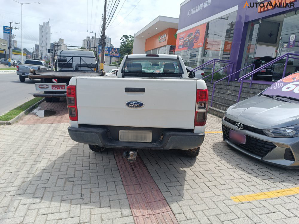 FORD RANGER 3.2 XLS 4X4 CS 20V DIESEL 2P MANUAL