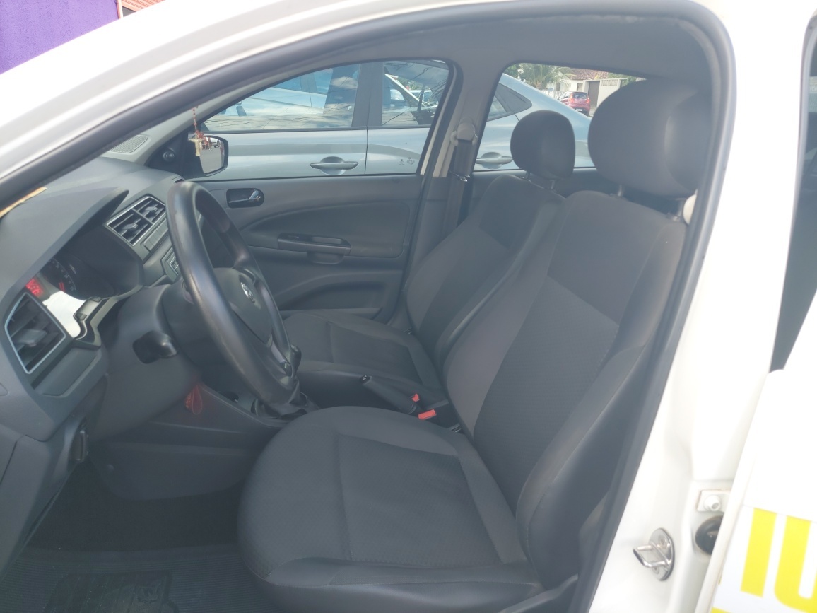 VOLKSWAGEN VOYAGE 1.0 12V MPI TOTALFLEX 4P MANUAL