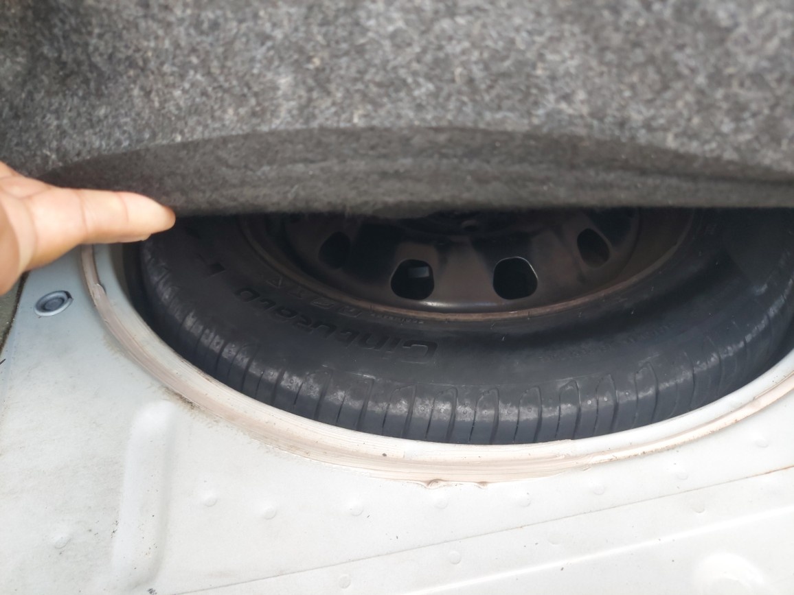 VOLKSWAGEN VOYAGE 1.0 12V MPI TOTALFLEX 4P MANUAL