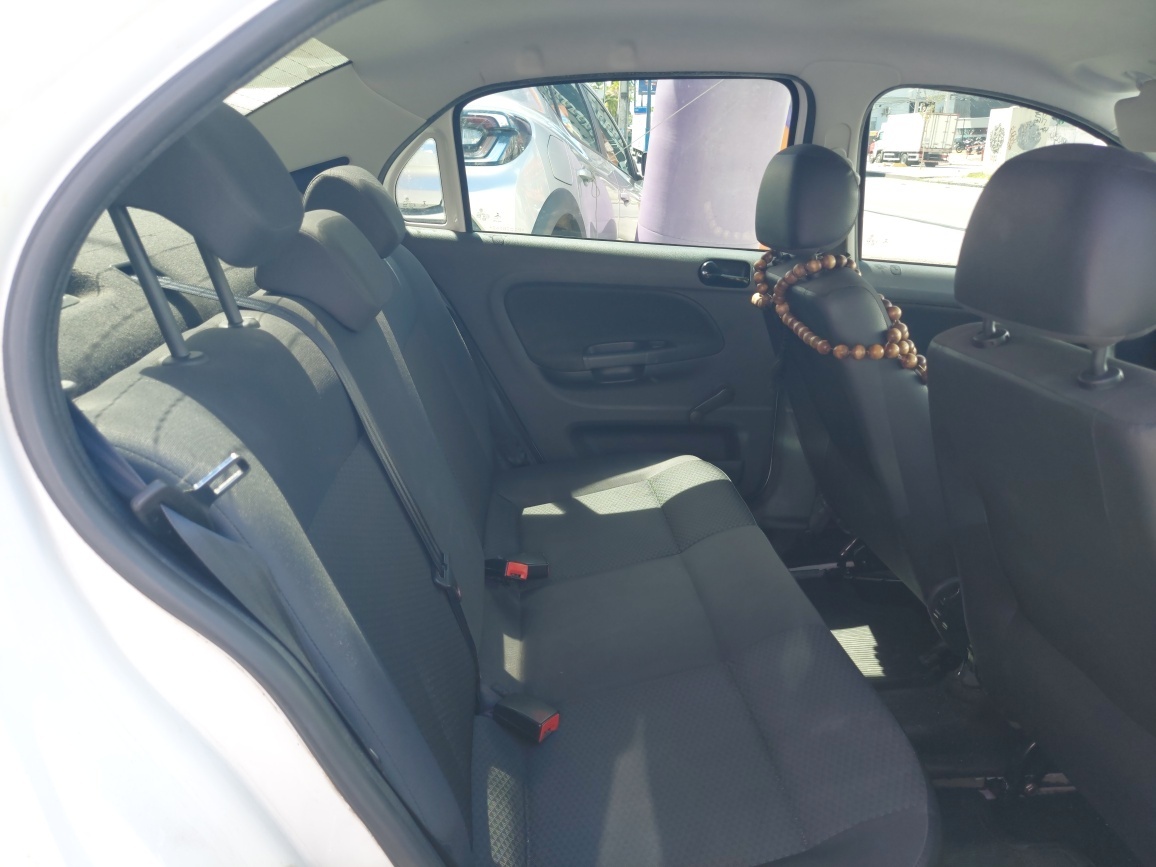 VOLKSWAGEN VOYAGE 1.0 12V MPI TOTALFLEX 4P MANUAL