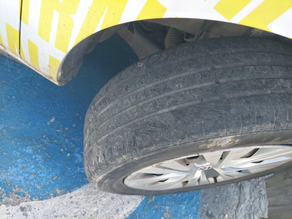 VOLKSWAGEN VOYAGE 1.0 12V MPI TOTALFLEX 4P MANUAL