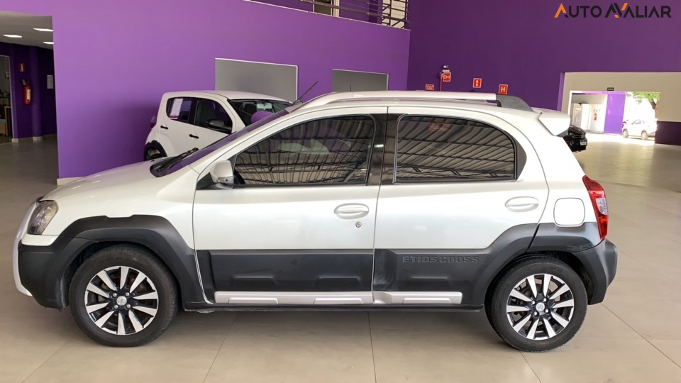 TOYOTA ETIOS CROSS 1.5 16V FLEX 4P AUTOMATICO