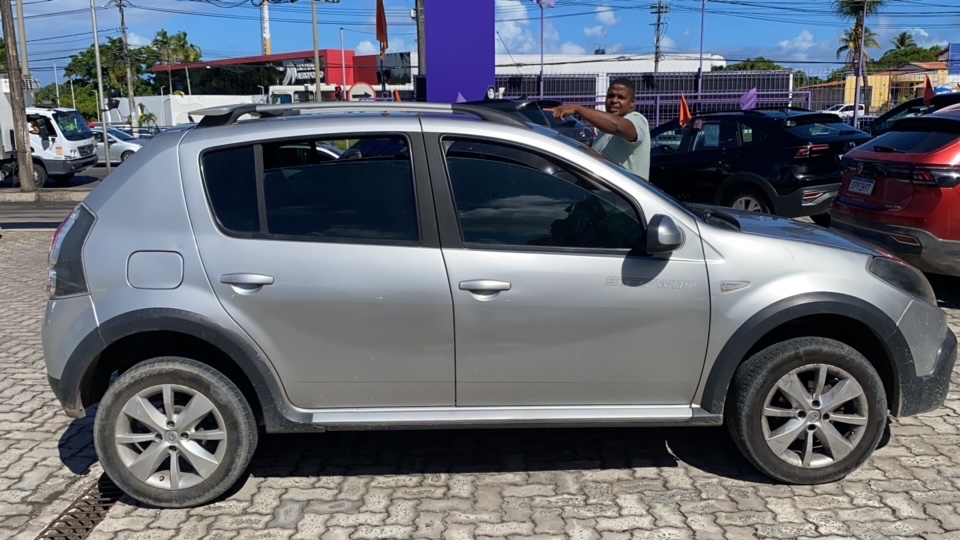 RENAULT SANDERO 1.6 STEPWAY 16V FLEX 4P AUTOMATICO