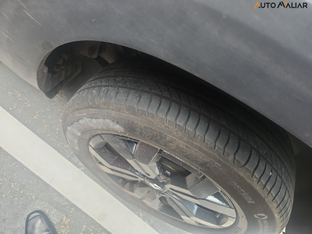 RENAULT DUSTER 1.3 TCE FLEX ICONIC PLUS X-TRONIC