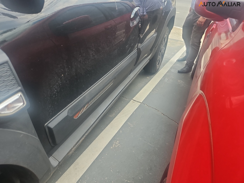 RENAULT DUSTER 1.3 TCE FLEX ICONIC PLUS X-TRONIC