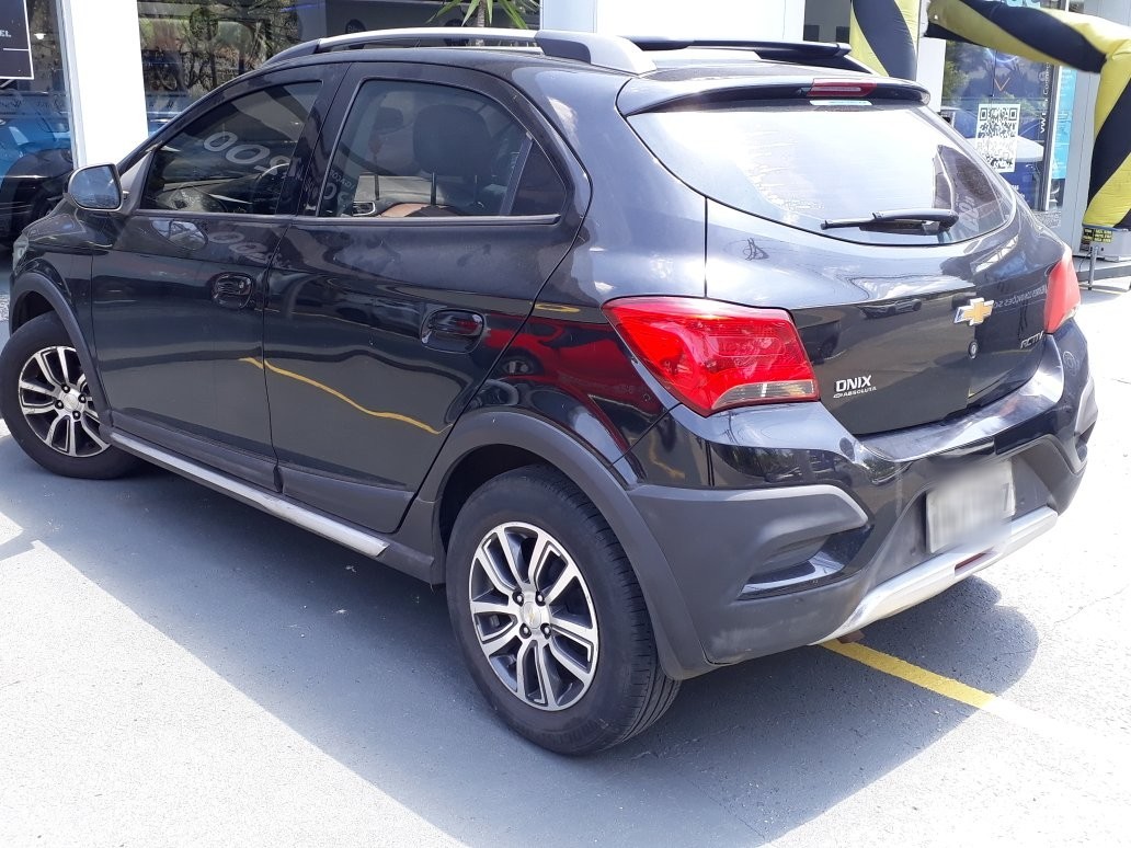 CHEVROLET ONIX 1.4 MPFI ACTIV 8V FLEX 4P AUTOMATICO