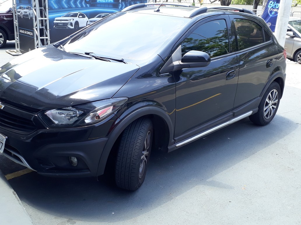 CHEVROLET ONIX 1.4 MPFI ACTIV 8V FLEX 4P AUTOMATICO