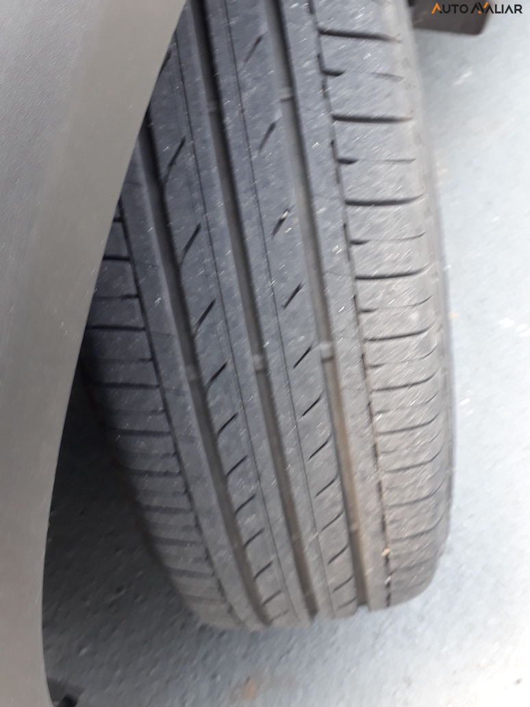 CHEVROLET ONIX 1.4 MPFI ACTIV 8V FLEX 4P AUTOMATICO