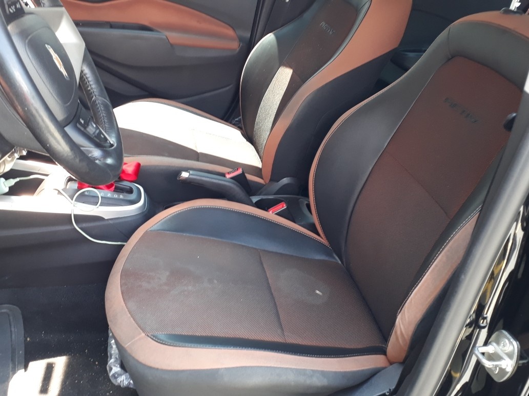 CHEVROLET ONIX 1.4 MPFI ACTIV 8V FLEX 4P AUTOMATICO