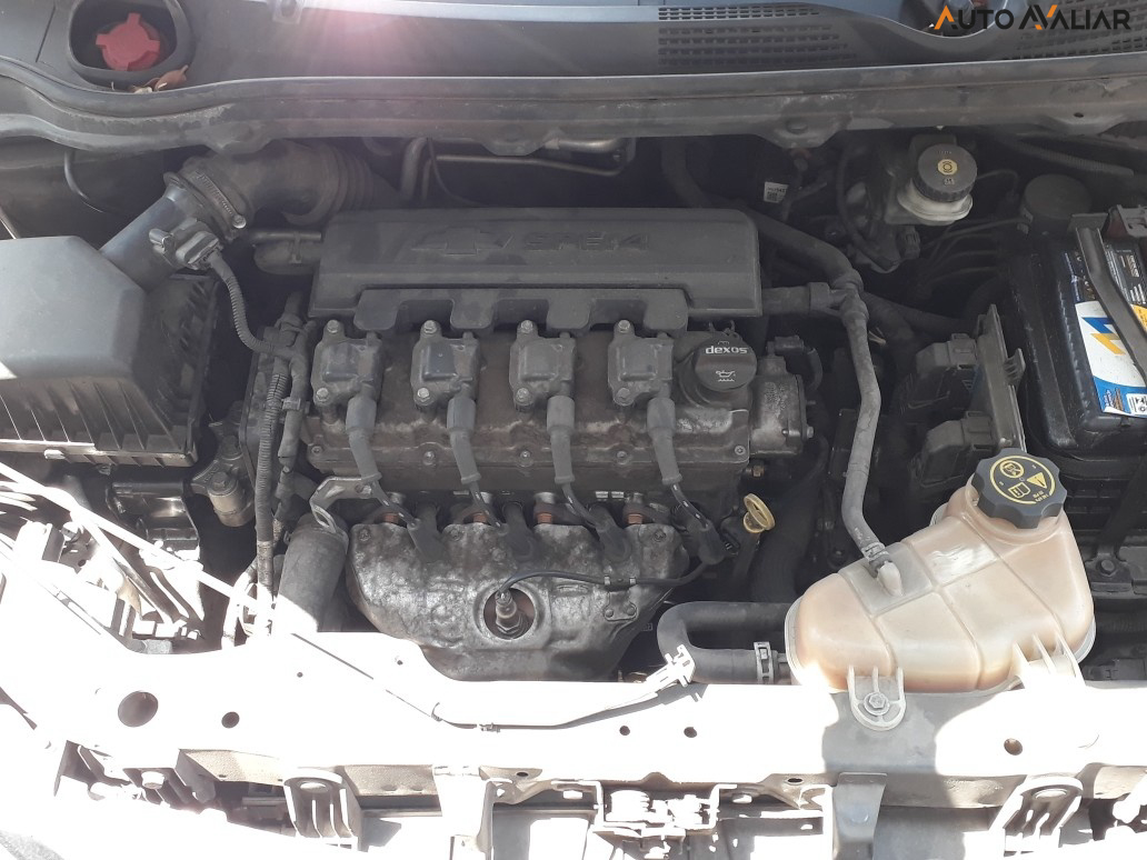 CHEVROLET ONIX 1.4 MPFI ACTIV 8V FLEX 4P AUTOMATICO