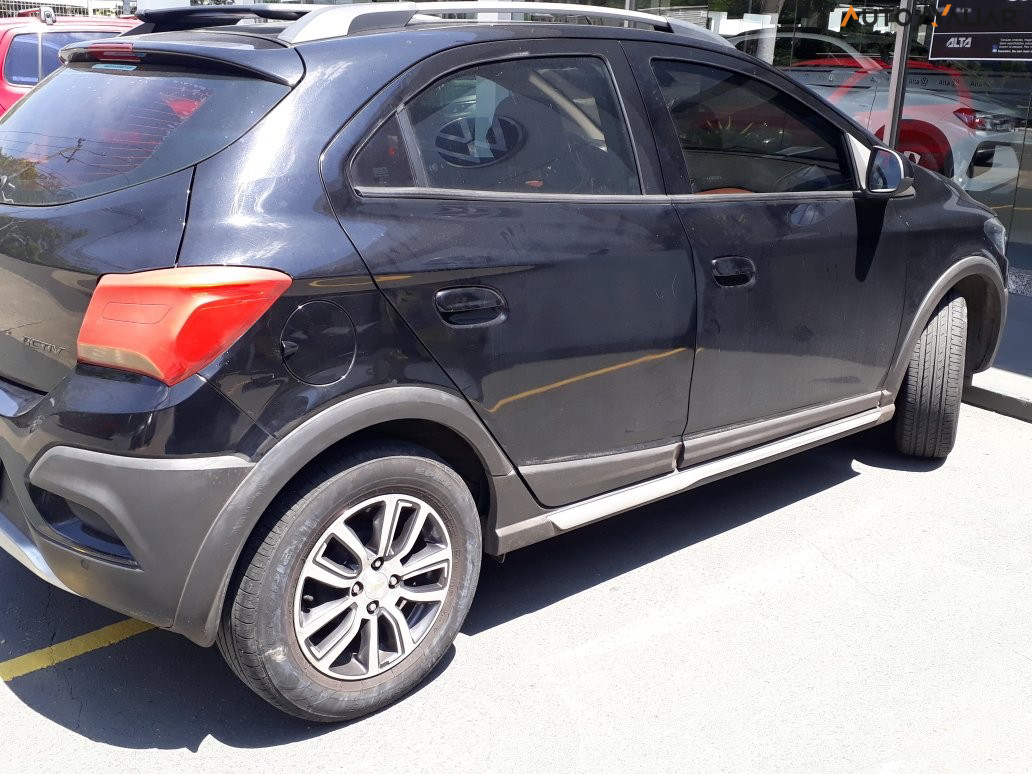 CHEVROLET ONIX 1.4 MPFI ACTIV 8V FLEX 4P AUTOMATICO