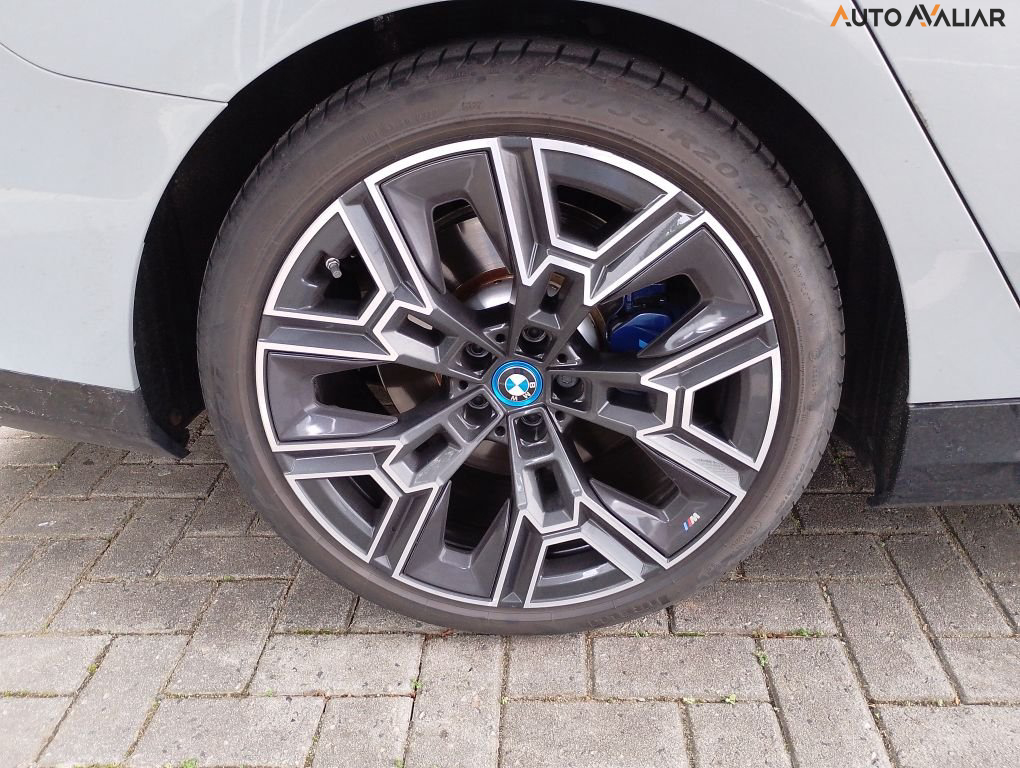 BMW 530E 2.0 TWINPOWER PHEV M SPORT AUTOM&Aacute;TICO
