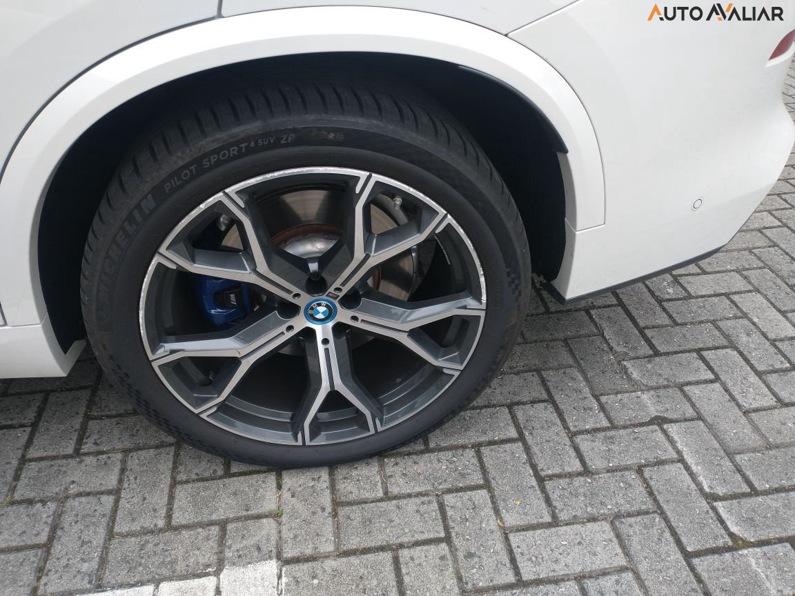 BMW X5 3.0 I6 TURBO H&Iacute;BRIDO XDRIVE50E M SPORT AUTOM&Aacute;TICO