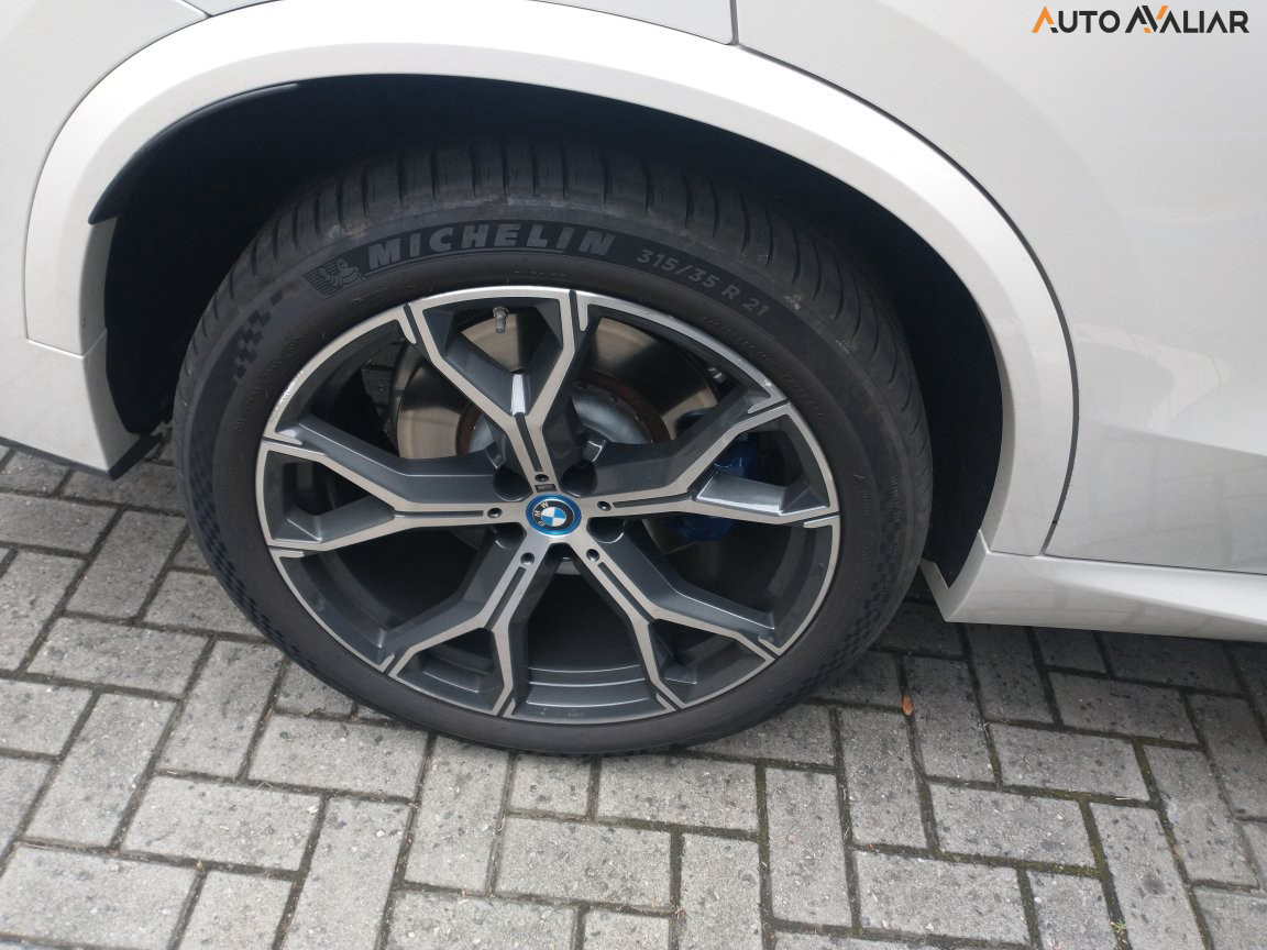 BMW X5 3.0 I6 TURBO H&Iacute;BRIDO XDRIVE50E M SPORT AUTOM&Aacute;TICO