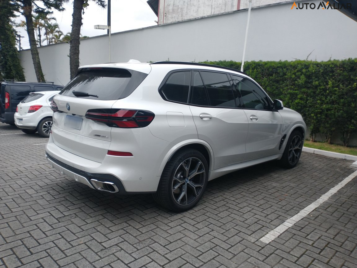 BMW X5 3.0 I6 TURBO H&Iacute;BRIDO XDRIVE50E M SPORT AUTOM&Aacute;TICO